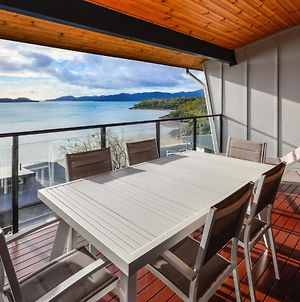 Shorelines 31 Renovated Upmarket Two Bedroom Apartment With Ocean Views And Buggy Isla Hamilton Exterior photo