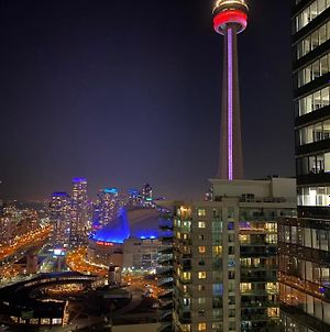 Stylish Condos Toronto Exterior photo