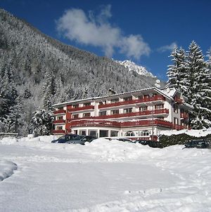 Chalet Hotel La Sapiniere Chamonix Mont Blanc Exterior photo