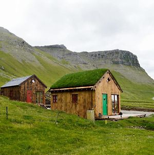 Múlafossur Cottage No 1 by Famous Waterfall in Gásadalur Exterior photo