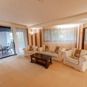Alpin Resort Apartament Executiv Poiana Brasov Exterior photo