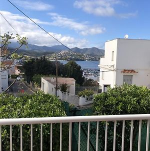 Planta baixa amb jardí i vistes al mar Apartamento Llançà Exterior photo