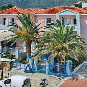 Dolphin Hotel Skopelos Exterior photo
