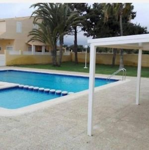 Bungalow con terraza, piscina, al lado de la playa Apartamento Mar de Cristal Exterior photo
