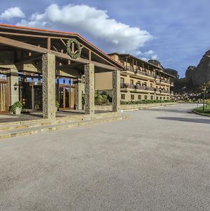 Grand Meteora Hotel Kalambaka Exterior photo