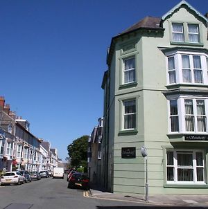 Southcliff Guest Accommodation Tenby Exterior photo