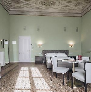 Gregorini Bingham Art Luxury Suites Bolonia Exterior photo