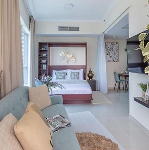 Frank Porter - Bay Central Apartamento Dubái Exterior photo