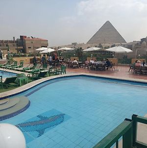 New Regency Pyramids View Hotel El El Cairo Exterior photo
