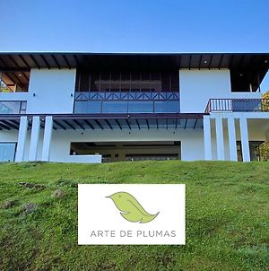 Arte de Plumas birding lodge Cartago Exterior photo