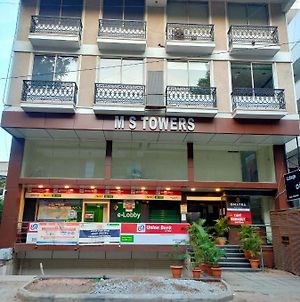 Omatra Hotel Infantry Road Bangalore Exterior photo