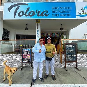 Totora Surf School Hotel Huanchaco Exterior photo
