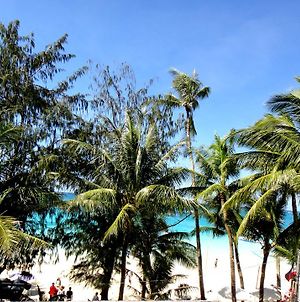 Starfire Resort Boracay Island Exterior photo