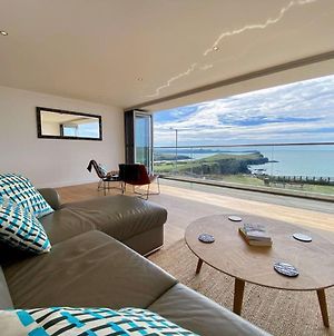 Stunning Panoramic Sea View Apartment By Truabode Holiday Lets & Short Lets Newquay - Porth With Free Parking & Wifi Exterior photo