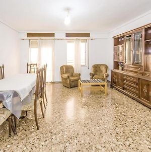 Stunning Apartment In Sagunto With 4 Bedrooms Exterior photo