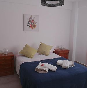 confortable y luminoso piso 5 camas, parking gratis Apartamento Málaga Exterior photo