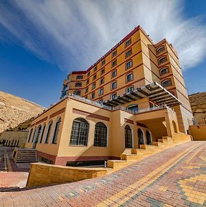 Petra Canyon Hotel Wadi Musa Exterior photo