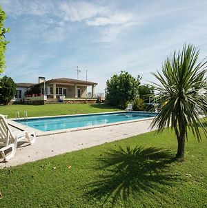 Deluxe Villa In Urbanitzaci Bon Relax Near Beach Sant Pere Pescador Exterior photo