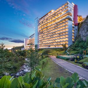 Le Eminence Hotel Convention And Resort Puncak Exterior photo