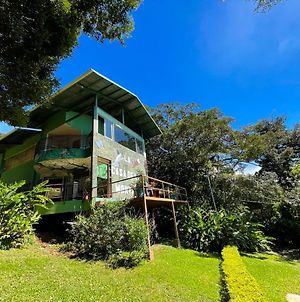 La Casa de la Montaña Bed and Breakfast Monteverde Exterior photo