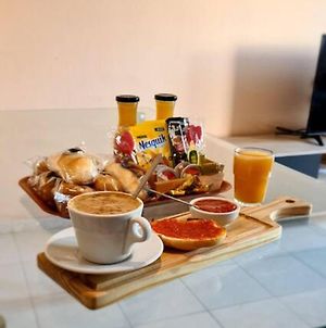 Piso céntrico - Desayuno de bienvenida Apartamento Ferrol Exterior photo