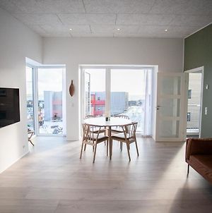 New - Luxurious - View - 2 Br Apartamento Hoyvík Exterior photo