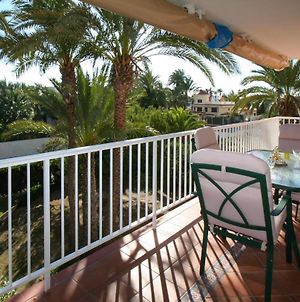 Amazing Apartment In Torrevieja With 3 Bedrooms And Wifi Exterior photo