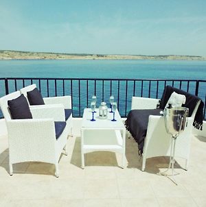 Sea Front Flat, Terrace & Panoramic Ocean Views Apartamento Mellieħa Exterior photo