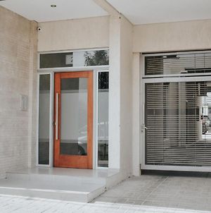 URUGUAY 27 - Cochera disponible a requerir Apartamento Bahía Blanca Exterior photo