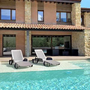 2 Apartamentos en villa con piscina privada en Asturias El Marquesau Noriega Exterior photo