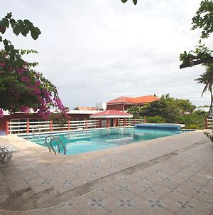 Blue Water Resort Isla de Malapascua Exterior photo