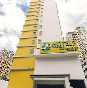 Go Hotels Ermita Manila Exterior photo