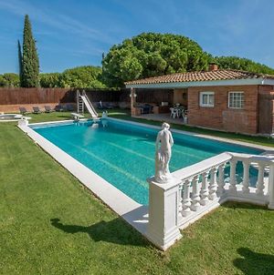 Stunning Home In St Andreu D,Llavaneres With 4 Bedrooms, Wifi And Outdoor Swimming Pool Sant Andreu de Llavaneres Exterior photo