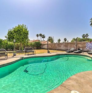 Palm Desert Oasis With Hot Tub Less Than 1 Mi To Golf! Exterior photo