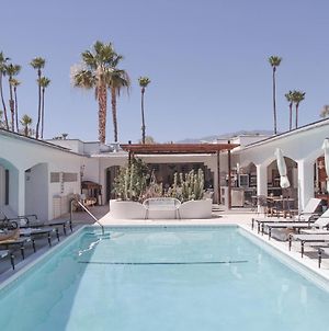 Posh Palm Springs Bed and Breakfast Exterior photo