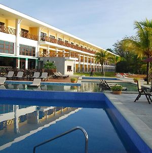 Playa Tortuga Hotel&Beach Resort Bocas del Toro Exterior photo