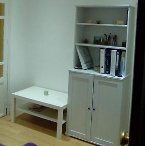 Apartamento en Legazpi de 3 dormitorios pequeños Madrid Exterior photo