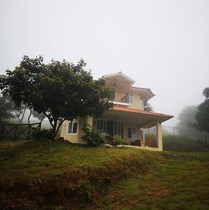 Casa de Montaña en la Laguna de San Carlos, acceso solo en auto 4x4 Villa Exterior photo