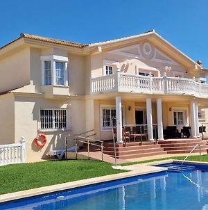 Golden Villa Costa Del Sol - Big Private Pool - Bbq - Good Location Fuengirola Exterior photo