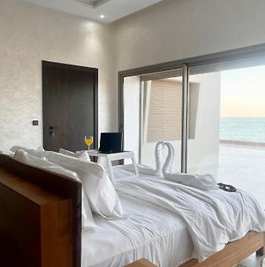 Paradisiac And Luxurious Villa With Private Beach, Dajla Exterior photo