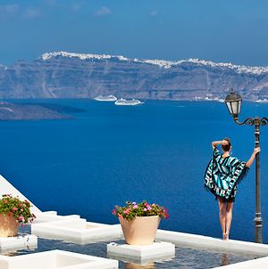 Maison Des Lys - Luxury Suites Santorini Island Exterior photo