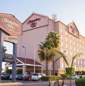 Hampton Inn By Hilton Torreon-Airport Galerias Exterior photo