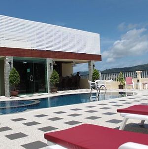Patong Hemingway'S Hotel Phuket Exterior photo