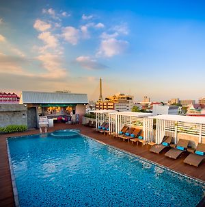 Nouvo City Hotel Bangkok Exterior photo