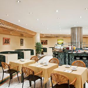 Holiday Inn Lisbon-Continental, An Ihg Hotel Lisboa Restaurant photo