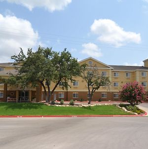 Holiday Inn Express Hotel&Suites San Antonio-Airport North Exterior photo