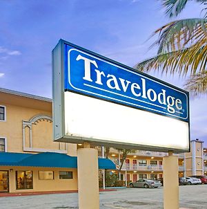 Travelodge By Wyndham Fort Lauderdale Exterior photo
