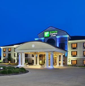 Holiday Inn Express & Suites Wadsworth, An Ihg Hotel Exterior photo