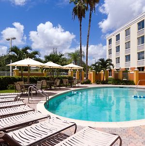 Holiday Inn Express Miami Airport Doral Area, An Ihg Hotel Facilities photo