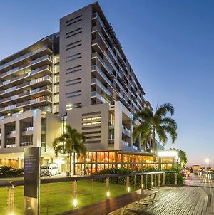The Sebel Cairns Harbour Lights Aparthotel Exterior photo